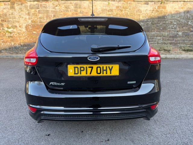 2017 Ford Focus 1L St-Line 5dr - Photo 6