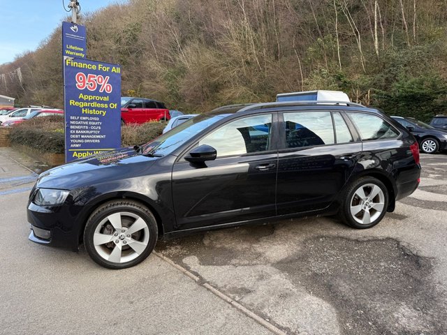 2017 SKODA OCTAVIA 2017/66 1.4 TSI SE Sport Estate 5dr Petrol Manual Euro 6 (s/s) (150 ps), Only 2 Owners, Only 43000 Miles - Photo 11