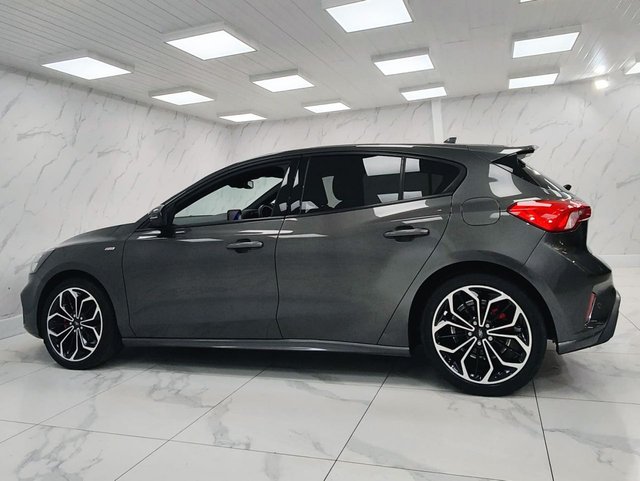 2022 Ford Focus 1L St-Line X Edition 5dr - Photo 8