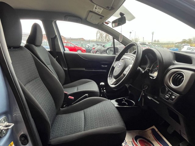 2012 TOYOTA YARIS 1.33 Dual VVT-i TR Hatchback 5dr Petrol Manual Euro 5 (101 ps) - Photo 6