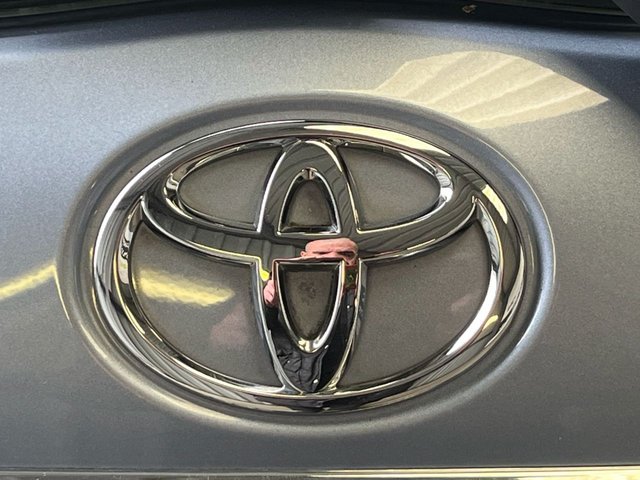 2012 TOYOTA YARIS 1.33 Dual VVT-i TR Hatchback 5dr Petrol Manual Euro 5 (101 ps) - Photo 8