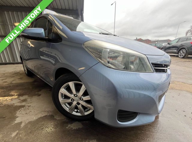 2012 TOYOTA YARIS 1.33 Dual VVT-i TR Hatchback 5dr Petrol Manual Euro 5 (101 ps) - Photo 2