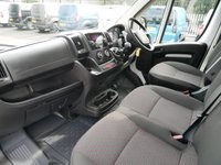 USED 2023 73 PEUGEOT BOXER 335 2.2 BLUEHDI 140 BHP L2 MEDIUM CAGED TIPPER  AIR CON | CAGED TIPPER | LOW MILEAGE