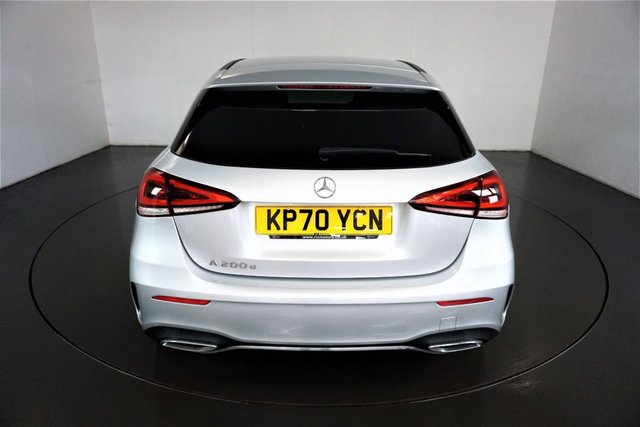 2020 MERCEDES-BENZ A-CLASS 2.0 A200d AMG Line Hatchback 5dr Diesel 8G-DCT Euro 6 (s/s) (150 ps)-2 FORMER KEEPERS-HEATED HALF LEATHER UPHOLSTERY-REVERSE CAMERA-CRUISE CONTROL-BLUETOOTH-DAB RADIO-LED HEADLIGHTS-HEATED SEATS-18" AMG ALLOYS-CLIMATE CONTROL - Photo 7