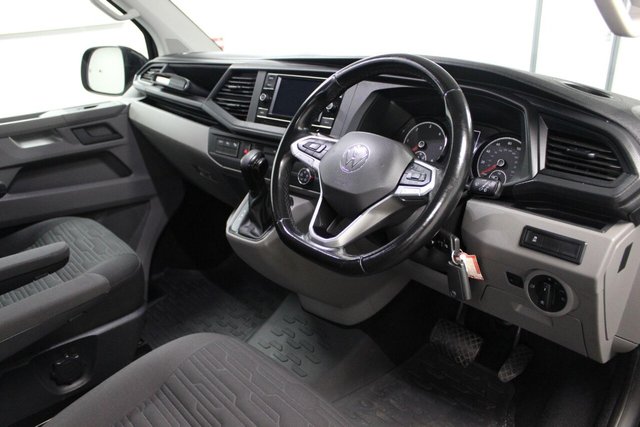 2020 VOLKSWAGEN TRANSPORTER SHUTTLE - Photo 12