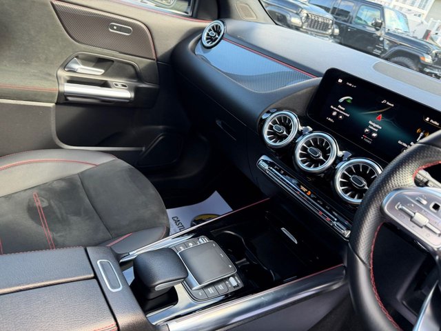 2022 Mercedes-Benz Gla 1.3L Amg Line 5dr - Photo 12