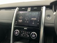 USED 2023 72 LAND ROVER DISCOVERY 3.0 D300 MHEV SE commercial 5dr Diesel Auto 4WD Euro 6 (s/s) (300 ps) Finished In Kuadao Silver, This Discovery Comes With Full Dealer Service History, 360 Degree & Reverse Camera, 2 Keys, 21" Diamond Cut Alloys, Heated Electric Memory Seats, 12 Months MOT 3 Months Warranty. Finance And Extended Warranty Available.