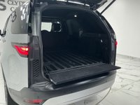 USED 2023 72 LAND ROVER DISCOVERY 3.0 D300 MHEV SE commercial 5dr Diesel Auto 4WD Euro 6 (s/s) (300 ps) Finished In Kuadao Silver, This Discovery Comes With Full Dealer Service History, 360 Degree & Reverse Camera, 2 Keys, 21" Diamond Cut Alloys, Heated Electric Memory Seats, 12 Months MOT 3 Months Warranty. Finance And Extended Warranty Available.