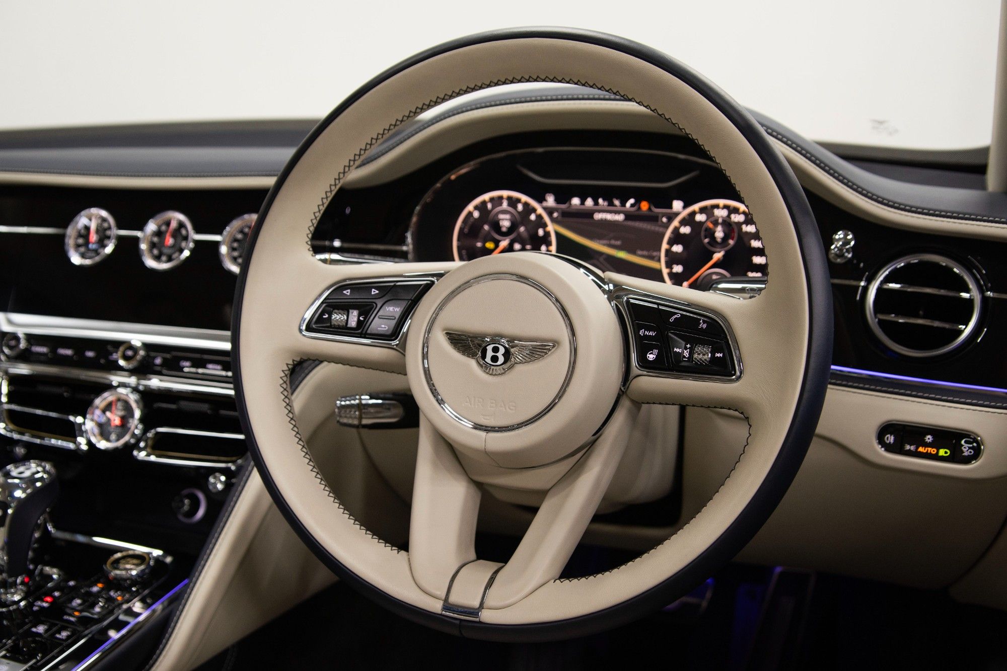 USED 2022 22 BENTLEY FLYING SPUR 2.9 TFSi V6 Saloon 4dr Petrol Plug-in Hybrid  