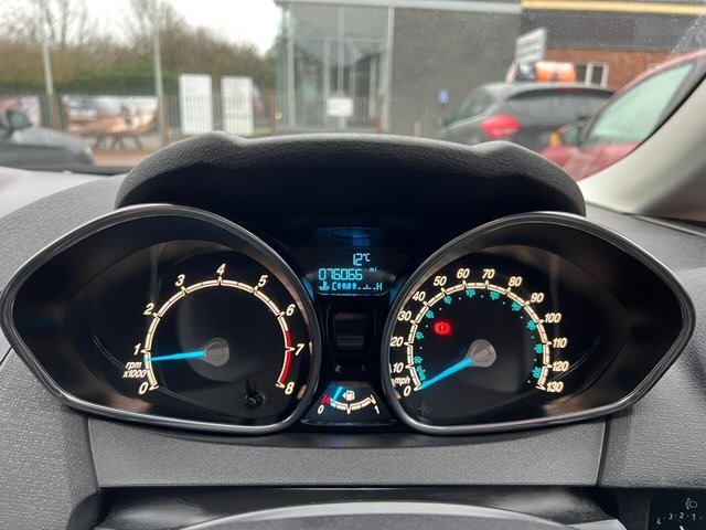 2015 Ford Fiesta - Photo 3