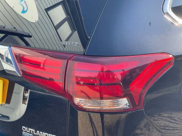2016 MITSUBISHI OUTLANDER - Photo 11