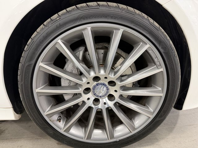 2015 Mercedes-Benz C-Class 2L Amg Line 4dr - Photo 5