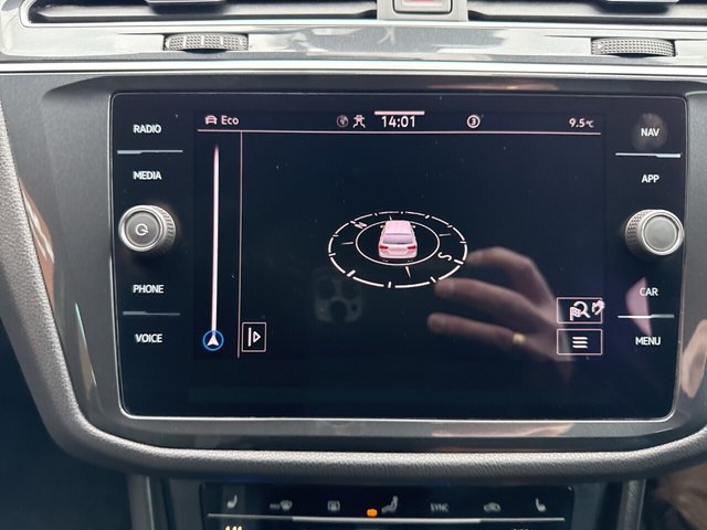 2021 Volkswagen Tiguan - Photo 12