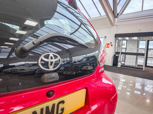 2014 Toyota Aygo 1L Move 5dr - Photo 9