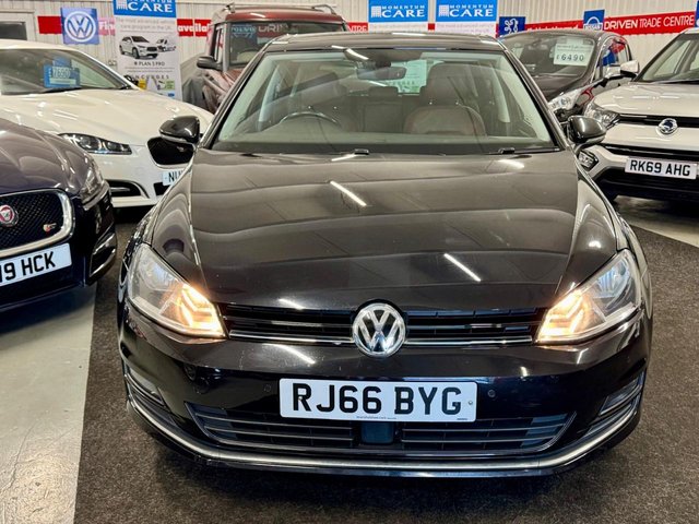 2016 VOLKSWAGEN GOLF 2.0 TDI BlueMotion Tech GT Edition Hatchback 5dr Diesel Manual Euro 6 (s/s) (150 ps) - Photo 3