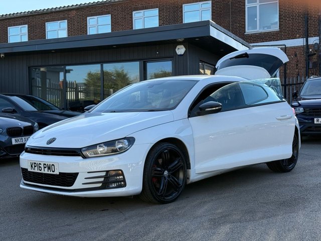 VOLKSWAGEN SCIROCCO 2.0 TDI BlueMotion Tech R-Line Hatchback 3dr Diesel DSG Euro 6 (s/s) (184 ps) - Photo 10