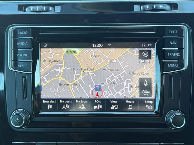 VOLKSWAGEN SCIROCCO 2.0 TDI BlueMotion Tech R-Line Hatchback 3dr Diesel DSG Euro 6 (s/s) (184 ps) - Photo 9