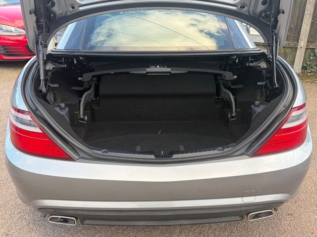 2013 Mercedes-Benz Slk 2.1L Amg Sport 2dr - Photo 11