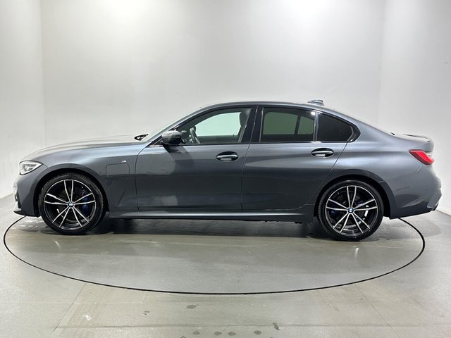 2020 BMW 3 Series - Photo 5