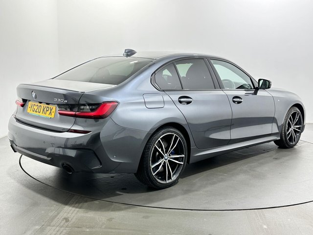 2020 BMW 3 Series - Photo 8