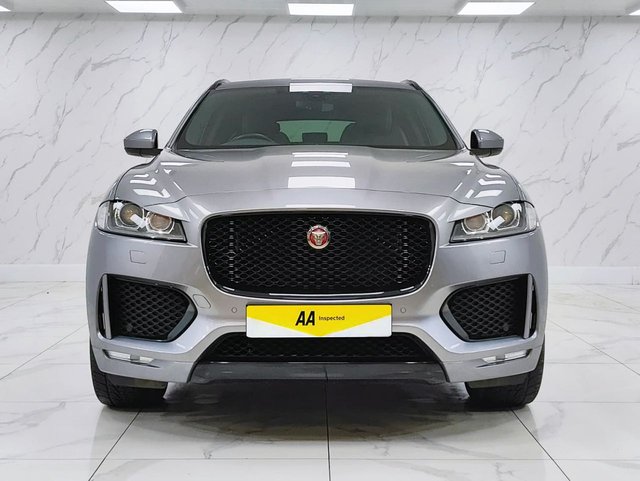 2021 Jaguar F-Pace 2L Chequered Flag 5dr - Photo 5