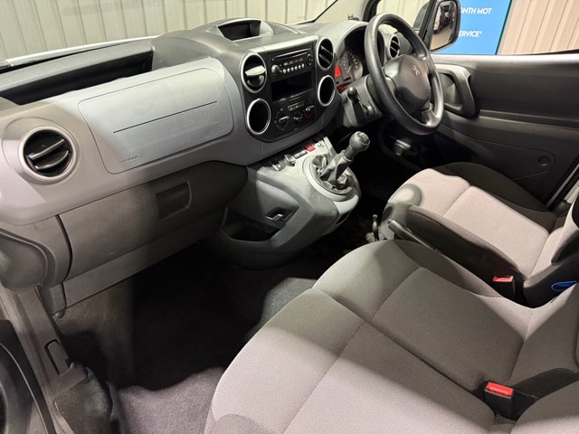 2018 PEUGEOT PARTNER - Photo 3