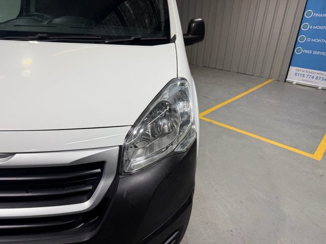 2018 PEUGEOT PARTNER - Photo 11