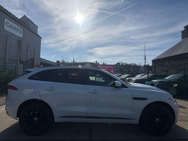 2019 JAGUAR F-PACE 2.0 D180 Chequered Flag Auto AWD Euro 6 (s/s) 5dr - Photo 3