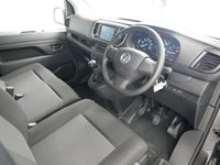 USED 2024 24 VAUXHALL VIVARO 3100 2.0 D 145 BHP L2 LONG PRO EDITION 6 DOOR SAT NAV | AIR CON | 145 BHP | L2 LONG