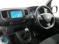 USED 2024 24 VAUXHALL VIVARO 3100 2.0 D 145 BHP L2 LONG PRO EDITION 6 DOOR SAT NAV | AIR CON | 145 BHP | L2 LONG