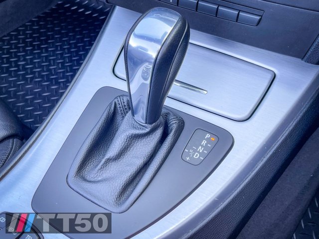 View our BMW 3 SERIES