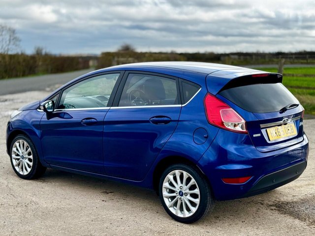 2015 FORD FIESTA - Photo 6