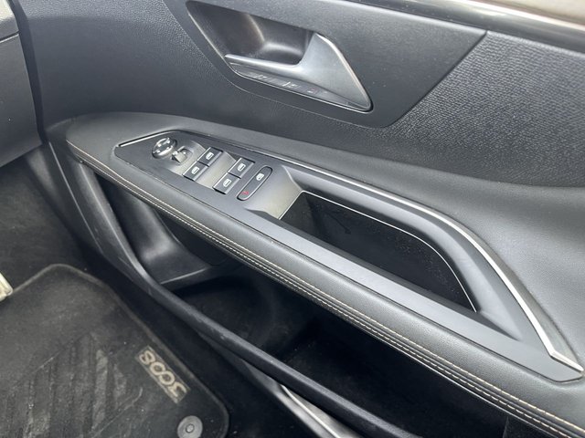2020 PEUGEOT 3008 - Photo 12