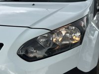 USED 2017 67 FORD TRANSIT CONNECT 1.5 TDCi 220 Panel Van 5dr Diesel Manual L1 H1 (124 g/km, 99 bhp) 