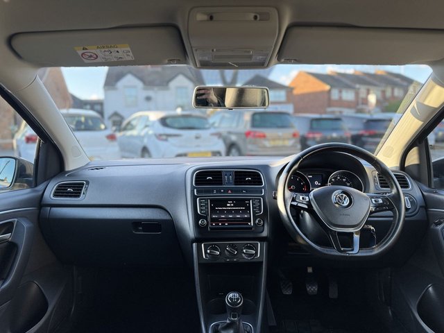 2016 VOLKSWAGEN POLO 1.2 TSI BlueMotion Tech Match Hatchback 3dr Petrol Manual Euro 6 (s/s) (90 ps) - Photo 11