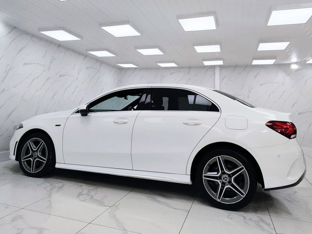 2021 Mercedes-Benz A-Class 1.3L Amg Line 4dr - Photo 8