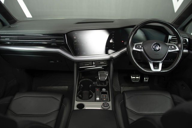 2019 VOLKSWAGEN TOUAREG - Photo 2