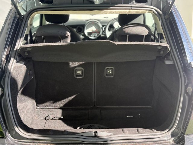 2012 MINI HATCH 2012 1.6 One Steptronic Euro 5 3dr - Photo 8