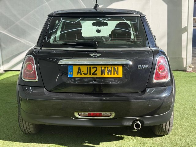 2012 MINI HATCH 2012 1.6 One Steptronic Euro 5 3dr - Photo 7