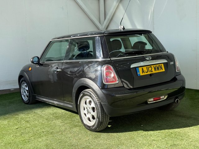 2012 MINI HATCH 2012 1.6 One Steptronic Euro 5 3dr - Photo 9