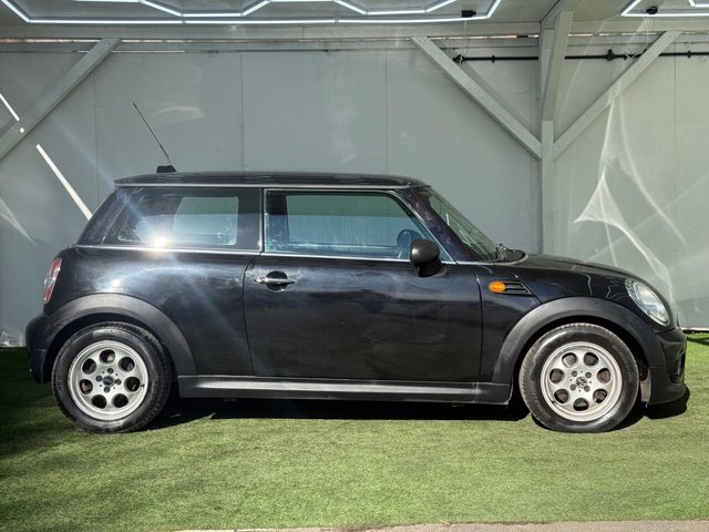 2012 MINI HATCH 2012 1.6 One Steptronic Euro 5 3dr - Photo 5