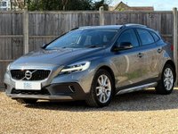 USED 2018 18 VOLVO V40 1.5 V40 Cross Country Professional T3 Auto 5dr Sat Nav Heated Seats
