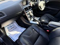 USED 2018 18 VOLVO V40 1.5 V40 Cross Country Professional T3 Auto 5dr Sat Nav Heated Seats