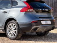 USED 2018 18 VOLVO V40 1.5 V40 Cross Country Professional T3 Auto 5dr Sat Nav Heated Seats