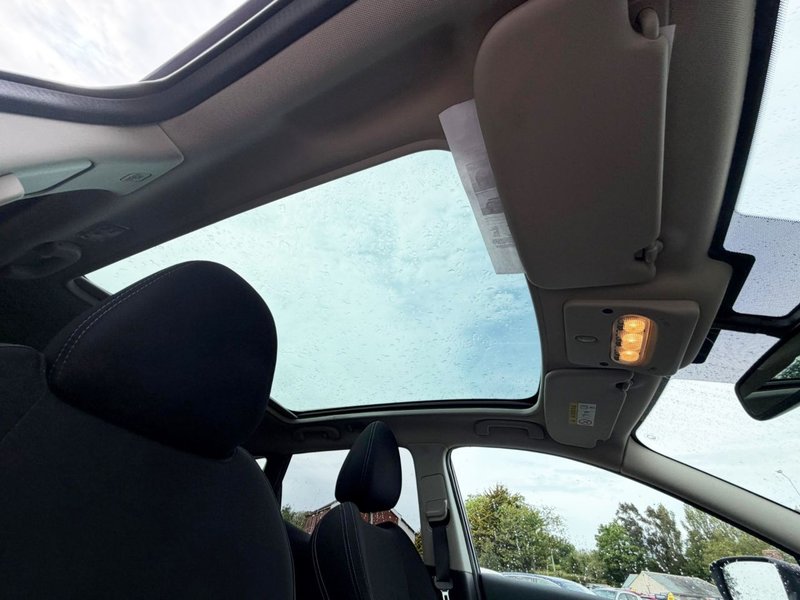 2018 Nissan Qashqai in blue — photo 23 of 27