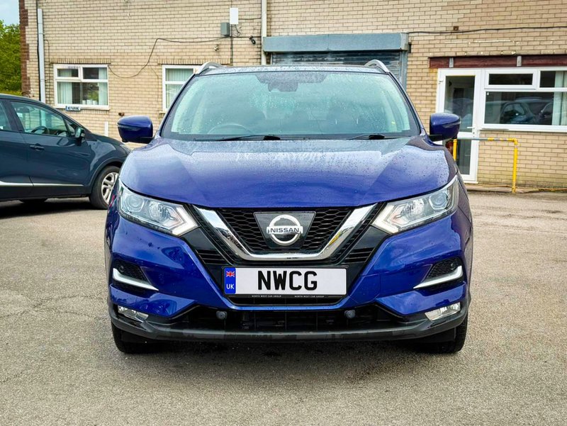 2018 Nissan Qashqai in blue — photo 3 of 27