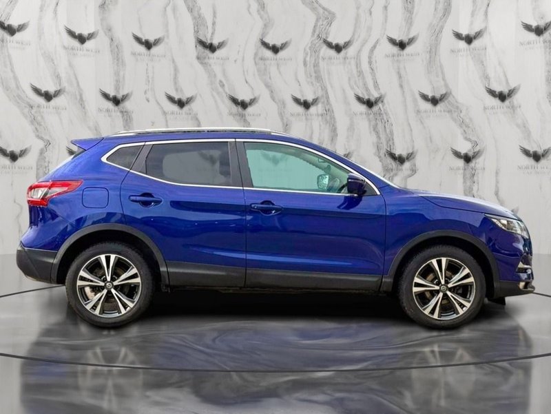 2018 Nissan Qashqai in blue — photo 13 of 28