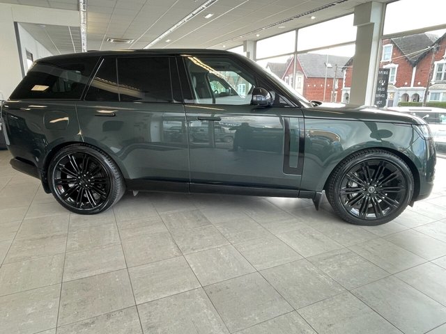 View our LAND ROVER RANGE ROVER