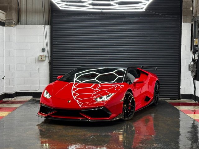 View our LAMBORGHINI HURACAN