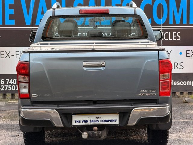 2015 ISUZU D-MAX - Photo 11